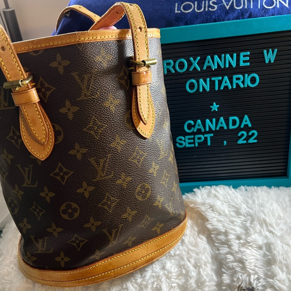 Authentic LV bucket bag PM size